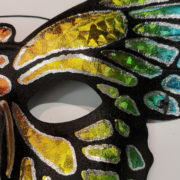 Butterfly Mask - Picture 2 of 3